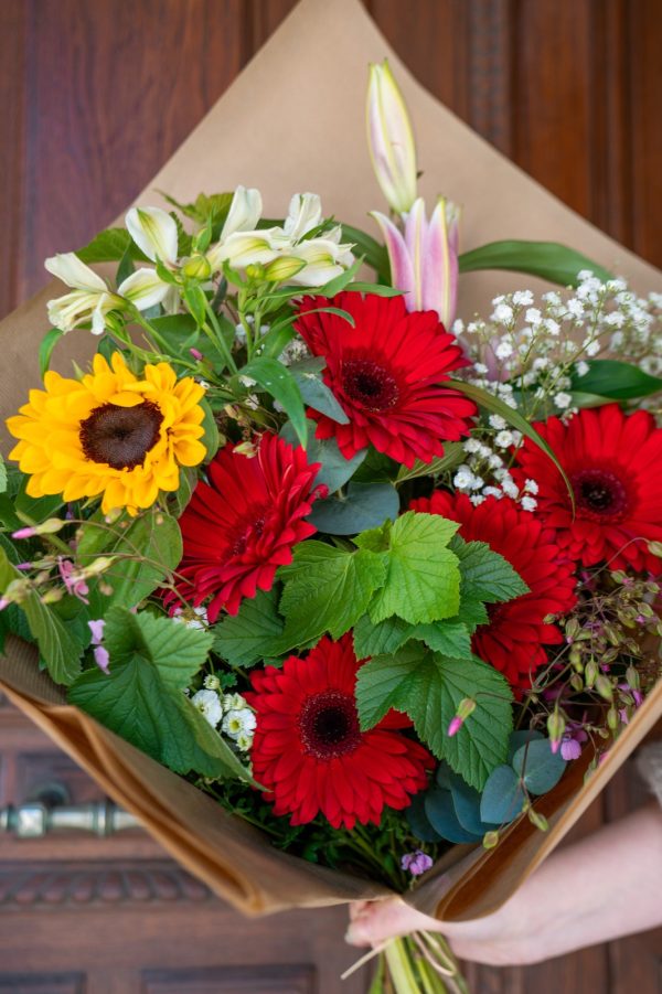 Bouquet Frida, fleurs de saison, fleuriste Un Jardin en Ville à Bordeaux