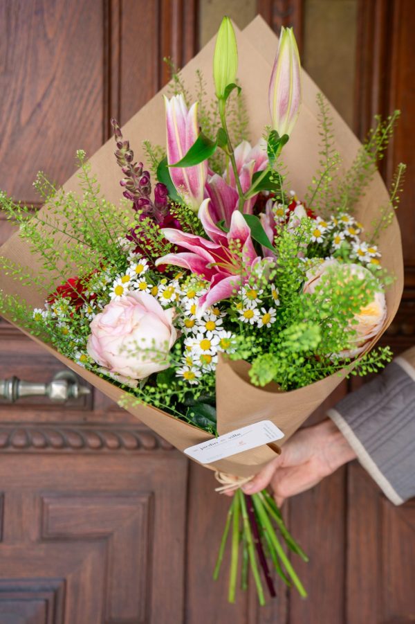 Bouquet Inès, fleurs de saison, fleuriste Un Jardin en Ville à Bordeaux